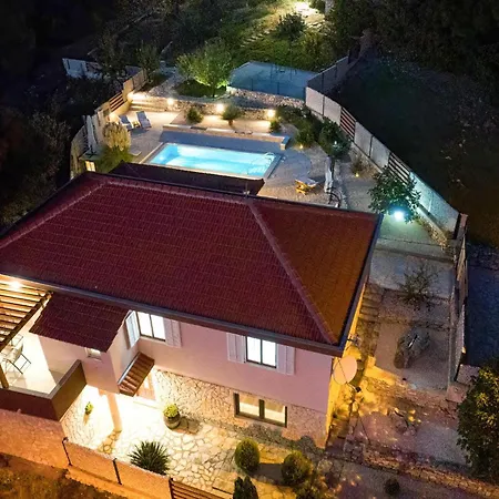 Gorgeous Home In Pokrovnik With Wifi 펜션 *