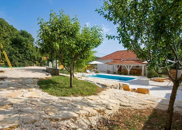 בית נופש Gorgeous Home In Pokrovnik With Wifi Pokrovnik