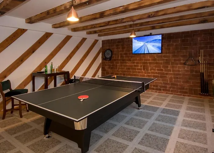 Gorgeous Home In Pokrovnik With Wifi * Pokrovnik